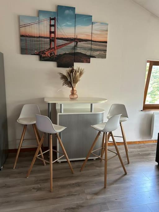 Appartement Lumineux Avec Vue Sur Les Montagnes Morbier Esterno foto